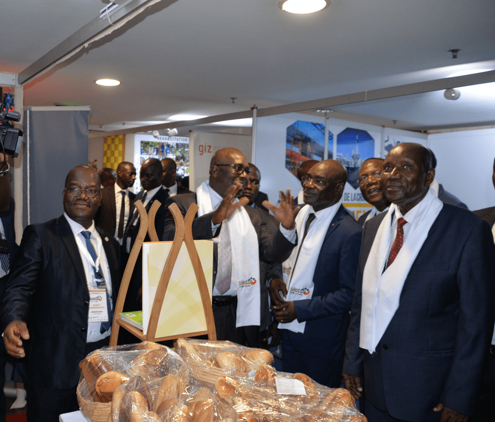 Kablan Duncan, Vice Président de la Côte d'Ivoire au stand du FIRCA (SIETTA 2018)
